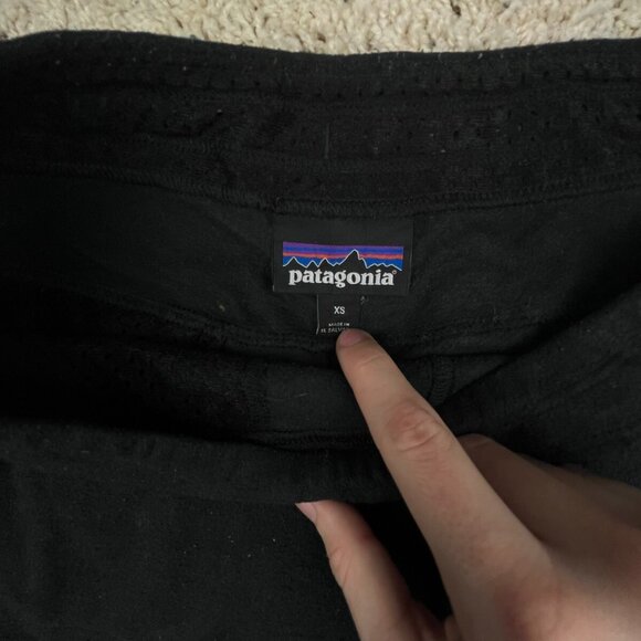 Patagonia Black Fleece Pants Size XS Sweatpants w Snap Pocket Tapered Leg - Picture 4 of 11